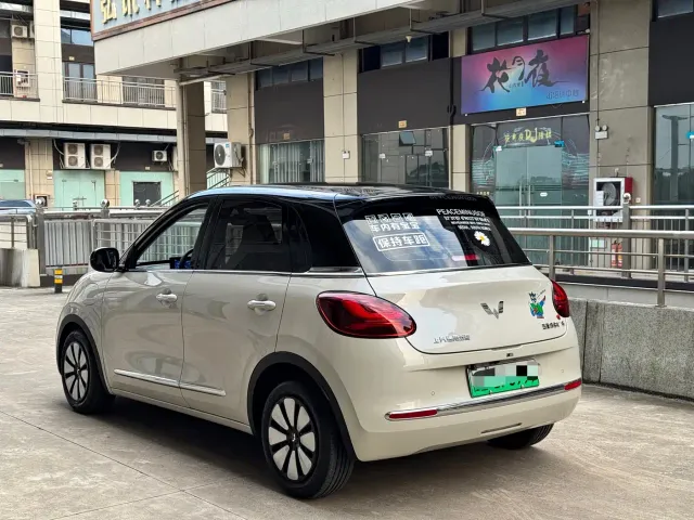 Wuling Bingo — Фото автомобиля 3