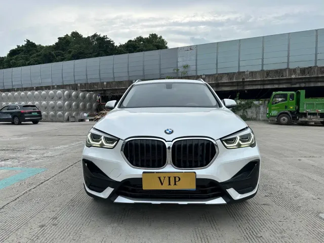 BMW X1 — Фото автомобиля 2
