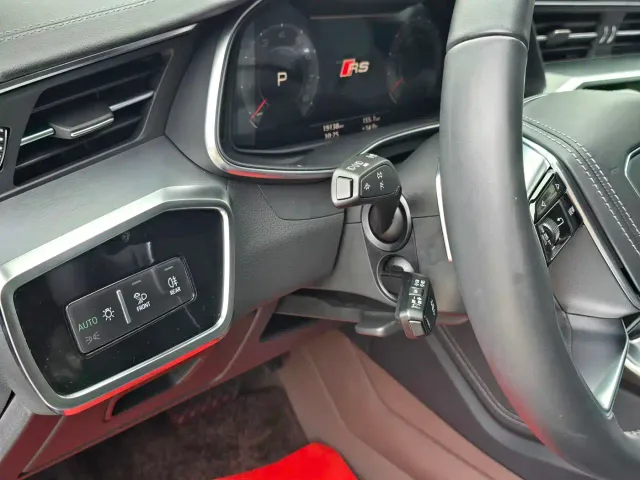 Audi A7L — Фото автомобиля 15