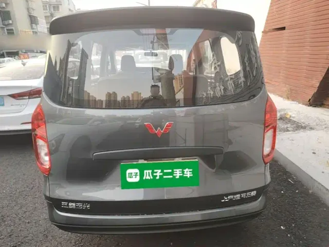Wuling Hongguang — Фото автомобиля 5