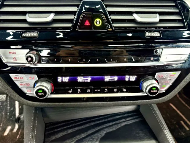 BMW 5 Series — Фото автомобиля 12