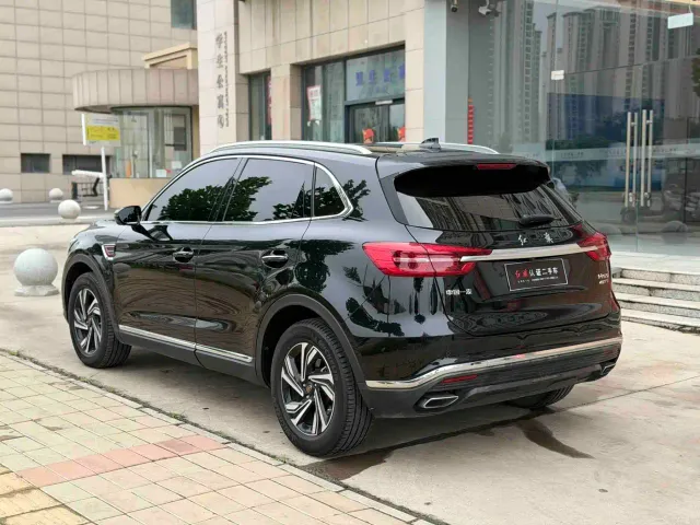 Hongqi HS5 — Фото автомобиля 5