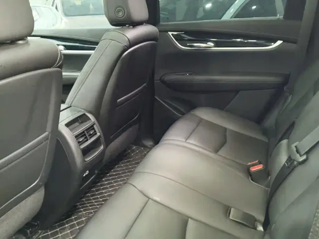 Cadillac XT5 — Фото автомобиля 16