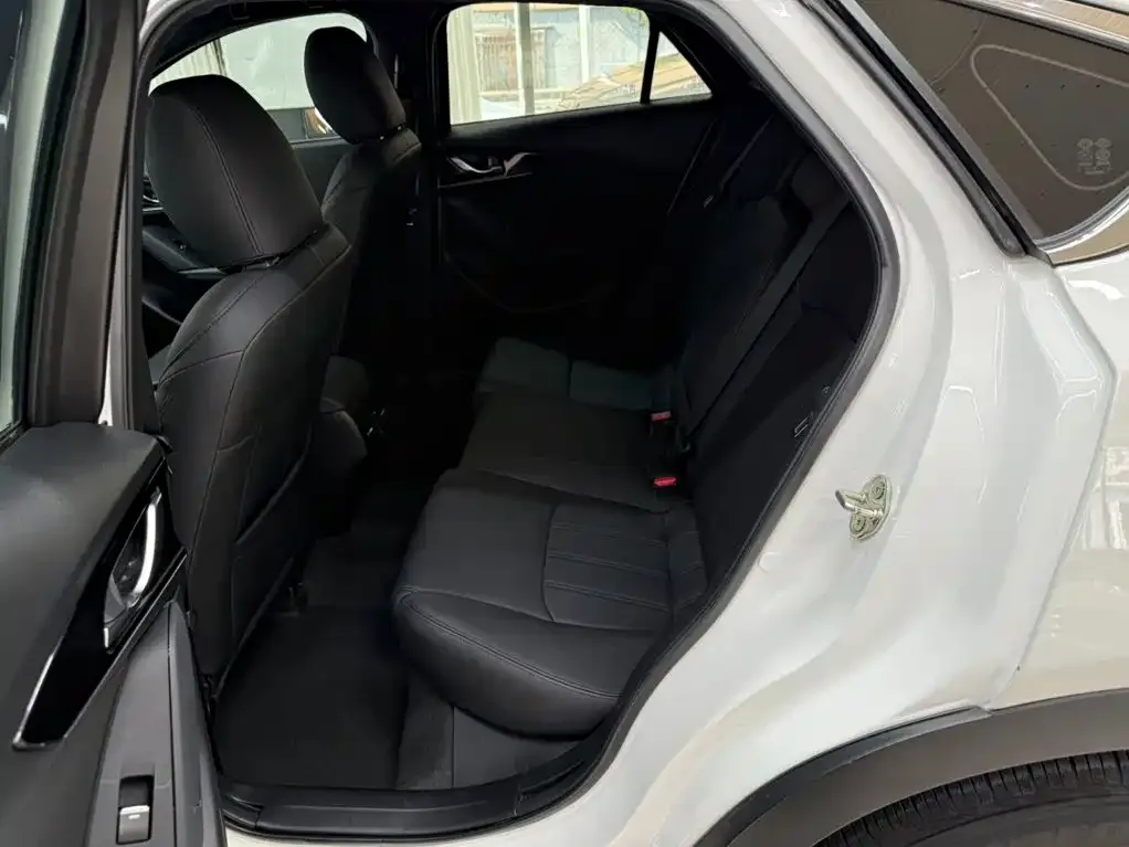 Mazda Mazda CX-4 2021 2.0L Auto FWD Skyactiv Explorer Edition — Фото автомобиля 22