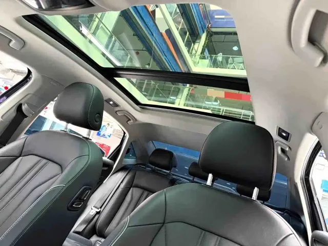 Volkswagen Passat — Фото автомобиля 5