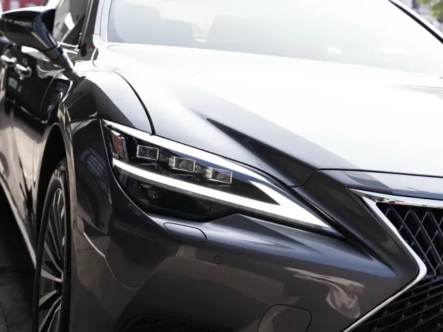 Lexus LS — Фото автомобиля 6