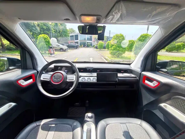 Wuling Hongguang Mini EV — Фото автомобиля 19