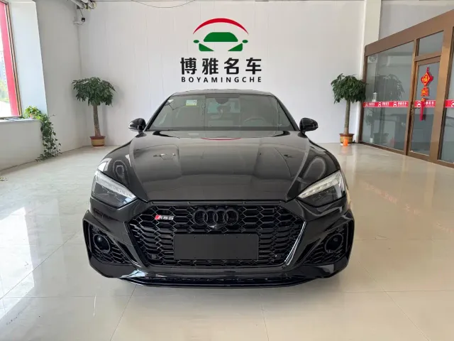 Фотография автомобиля — Audi S5