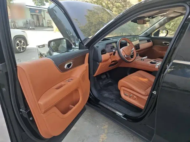 GAC Trumpchi Xiangwang S9 — Фото автомобиля 12