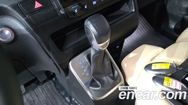 Hyundai Staria — Фото автомобиля 12