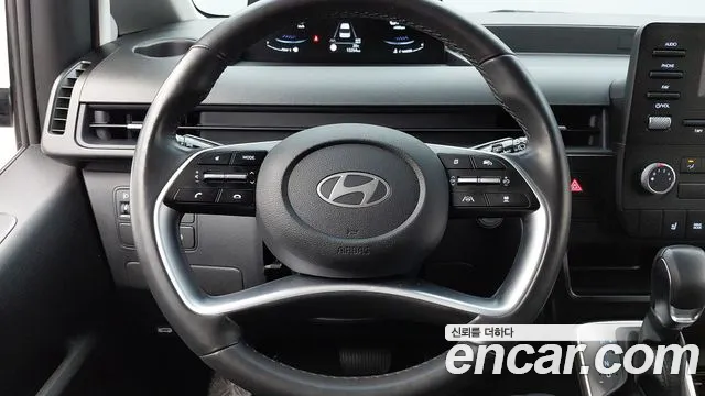 Hyundai Staria — Фото автомобиля 13