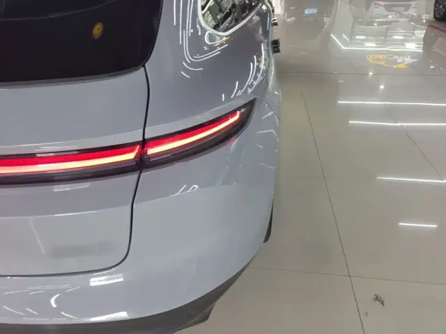 Nio ET5 Touring — Фото автомобиля 7