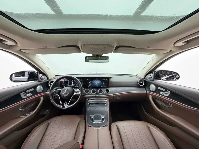 Mercedes-Benz E-Class — Фото автомобиля 5