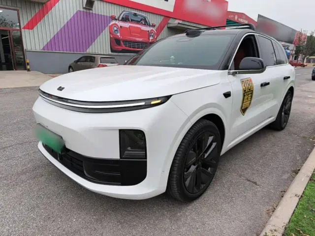 Фотография автомобиля — Li Auto L6