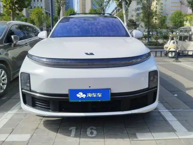 Li Auto L7 — Фото автомобиля 2