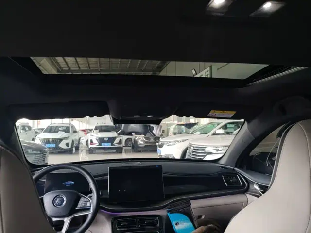 BYD Qin PLUS — Фото автомобиля 10