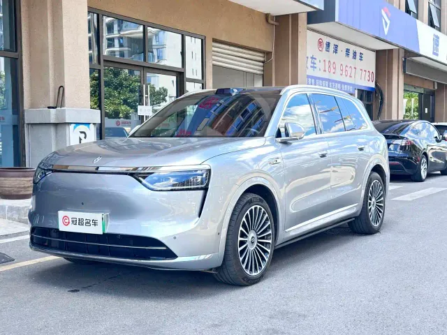 Aito M8 — Фото автомобиля 2