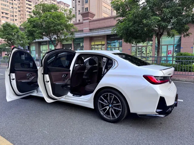 BMW BMW 3 Series 2023 320Li M Sport Package — Фото автомобиля 27