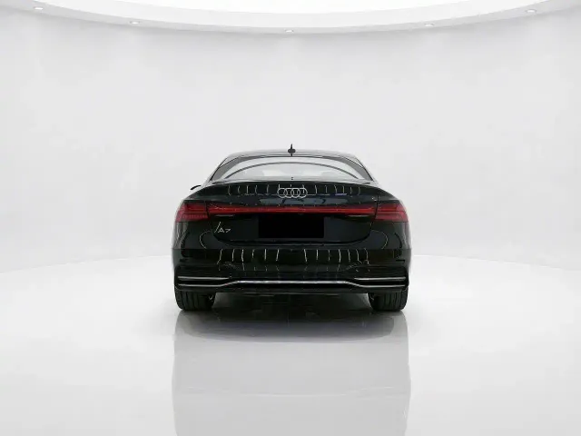 Audi A7L — Фото автомобиля 11