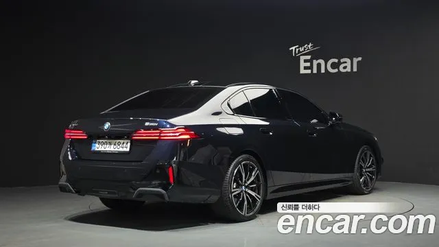 BMW 5-Series 5 серия (G60) — Фото автомобиля 2