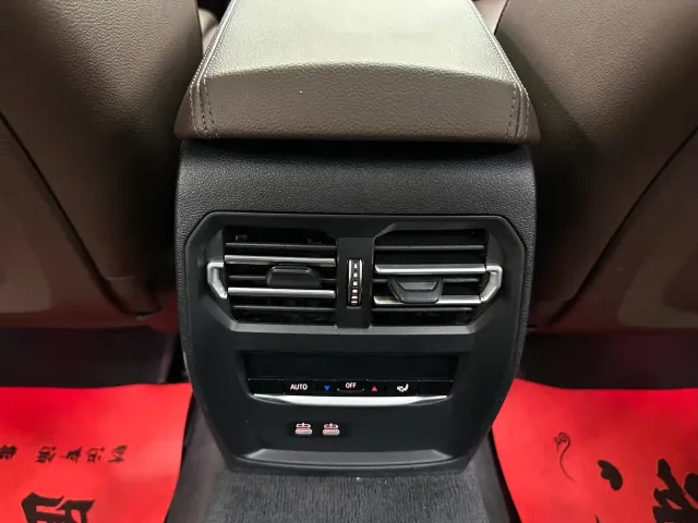 BMW i3 — Фото автомобиля 18