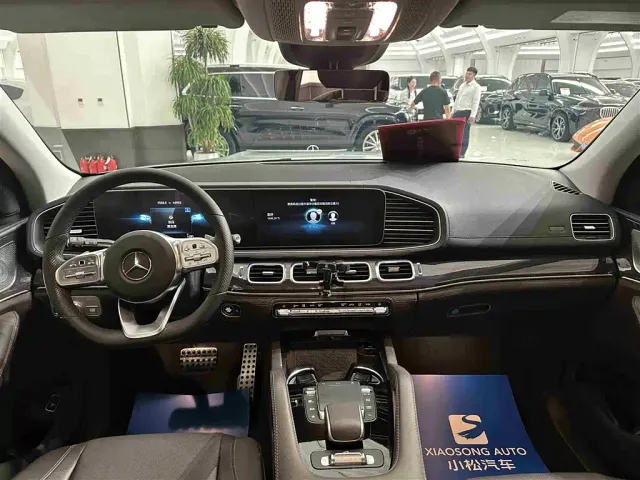 Mercedes-Benz GLS-Class — Фото автомобиля 12