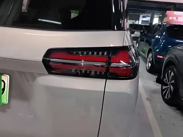 Wuling Starlight 730 — Фото автомобиля 7