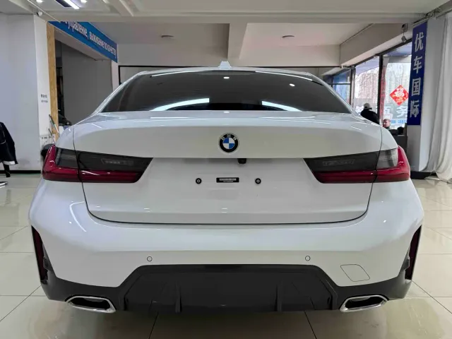 BMW 3 Series — Фото автомобиля 5