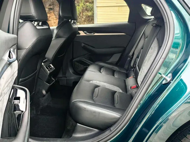 Geely Xingrui — Фото автомобиля 9