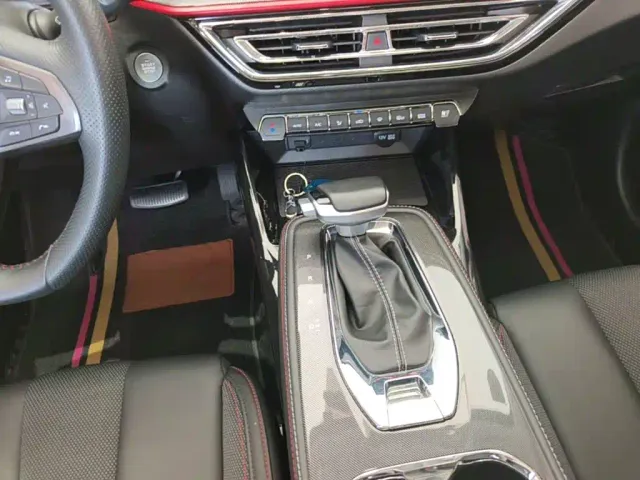 Changan Oushang X5 — Фото автомобиля 13