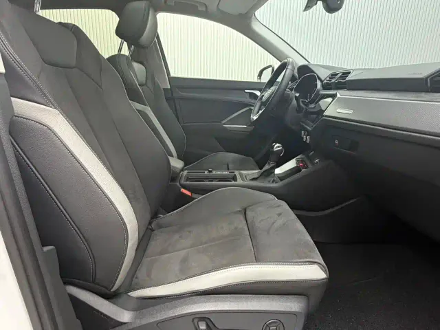 Audi Q3 — Фото автомобиля 11
