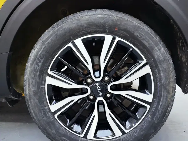 Kia KX1 — Фото автомобиля 15