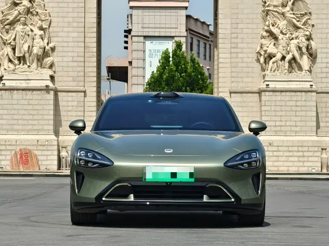 Xiaomi SU7 — Фото автомобиля 2