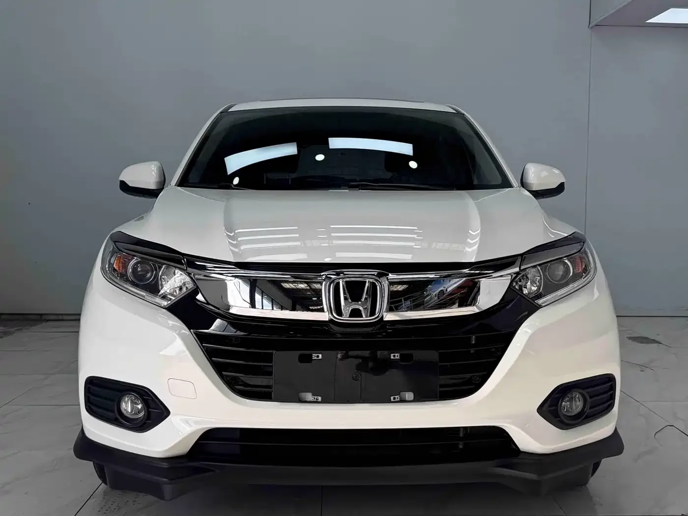 Honda Vezel 2020 1.5L CVT Pioneer — Фото автомобиля 2