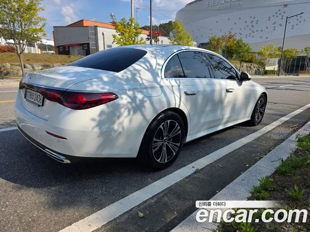 Mercedes-Benz E-Class W214 — Фото автомобиля 2