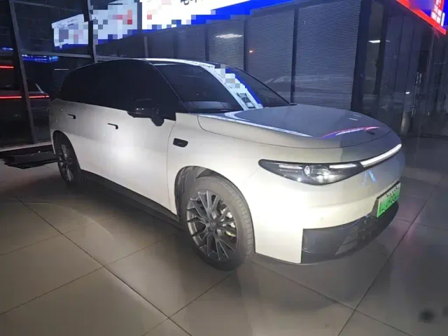 Leapmotor C10 — Фото автомобиля 3