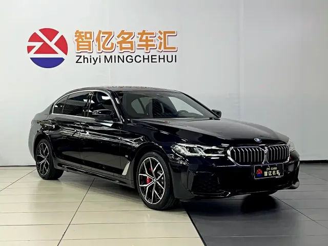 BMW 5 Series — Фото автомобиля 3