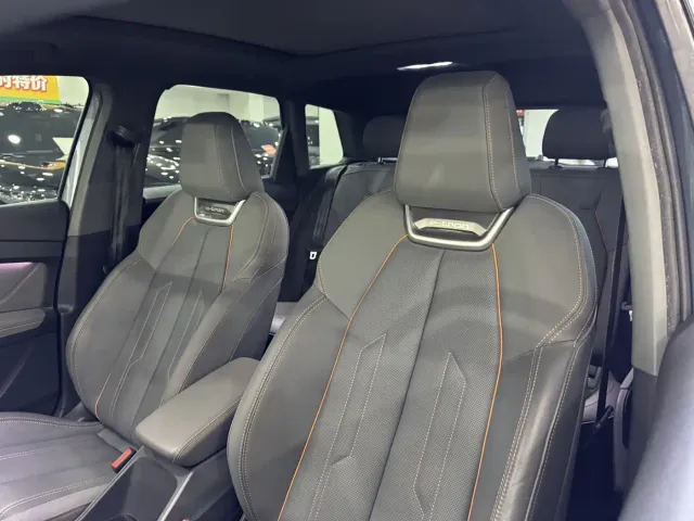 Audi Q4 e-tron — Фото автомобиля 17