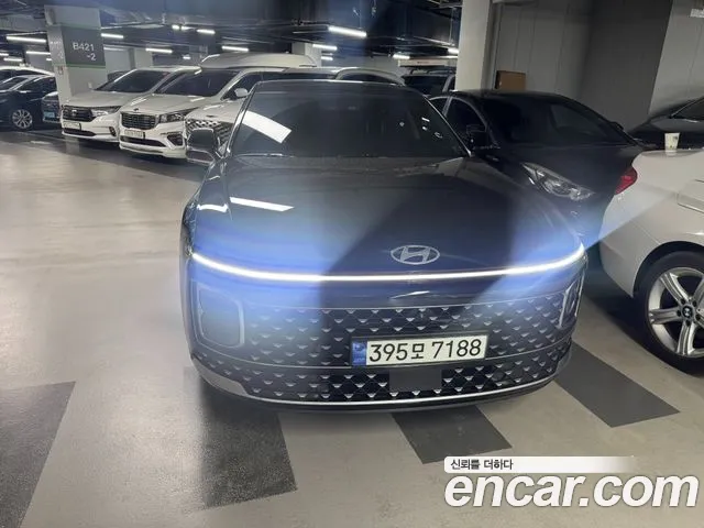 Фотография автомобиля — Hyundai Grandeur GN7