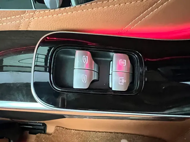 Mercedes-Benz Maybach S-Class — Фото автомобиля 24