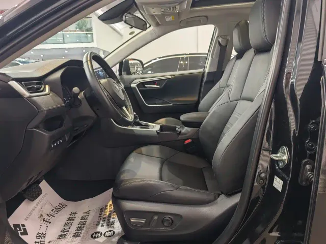 Toyota Wildlander — Фото автомобиля 21