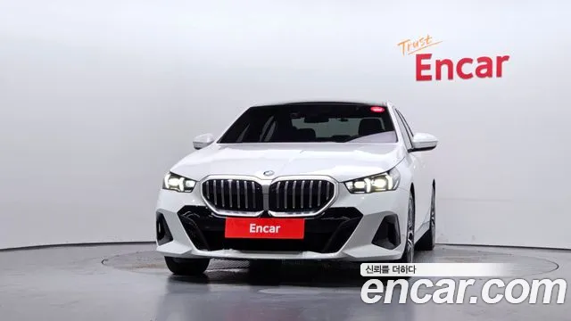 BMW 5-Series — Фото автомобиля 3