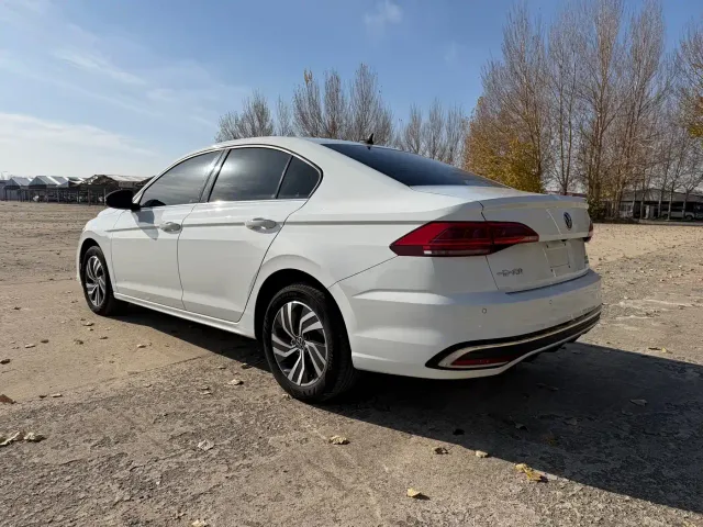 Volkswagen Bora — Фото автомобиля 17