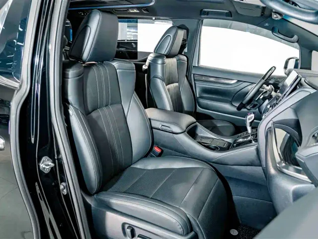 Lexus LM — Фото автомобиля 20