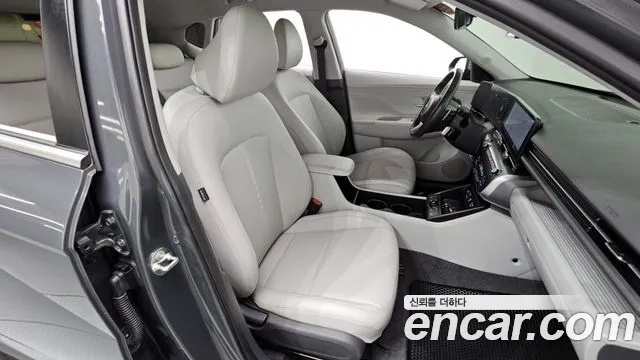 Hyundai Kona Kona (SX2) Бензин 1.6 Turbo 4WD — Фото автомобиля 17