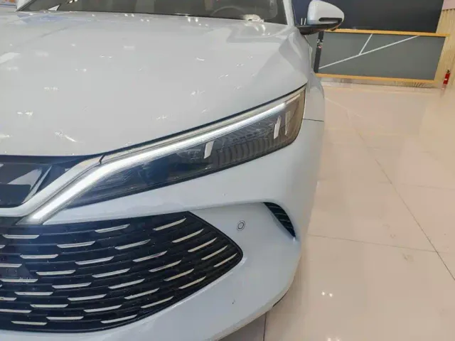 BYD Qin L — Фото автомобиля 8