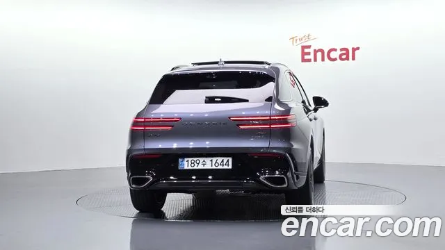 Genesis GV70 2.5T Бензин AWD — Фото автомобиля 4