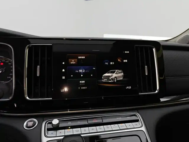 GAC Trumpchi M8 — Фото автомобиля 13