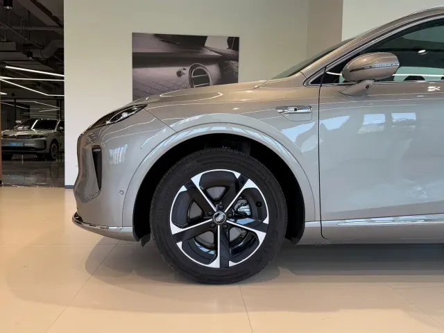Shangjie SUV — Фото автомобиля 3