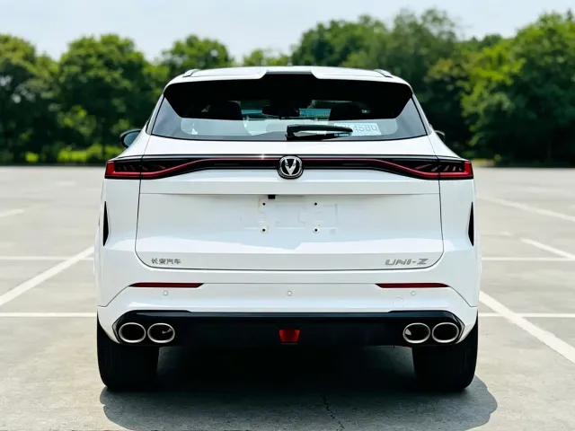 Changan Changan UNI-Z 2025 1.5T Premium — Фото автомобиля 5